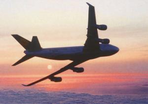 Lufthansa Boeing 747-400 at Sunset Deutsche Airlines Airplane Postcard D4