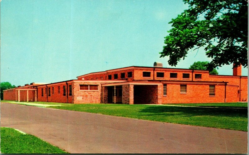 South Dover Elementary School Dover Delaware DE UNP Chrome Postcard A8
