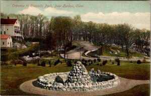 Postcard FOUNTAIN SCENE New London Northwest Territories NT AK6656