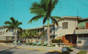 Vintage Postcard 1968 Moon Crest Motel Building Hollywood Beach Florida FL