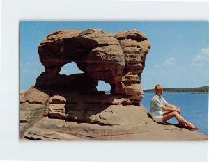 Postcard The Demon's Anvil, Wisconsin Dells, Wisconsin