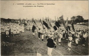 CPA VANNES-Les Fetes de Gymnastique-La presentation des Drapeaux (27628)