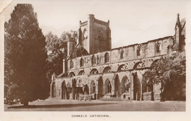 VINTAGE POSTCARD DUNKELD CATHERDRAL SCOTLAND POSTMARK 1950 KING GEORGE VI STAMP