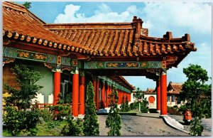 VINTAGE POSTCARD FRONT ENTRANCE OF THE JADE PHOENIX GRAND HOTEL AT TAIPEI TAIWAN