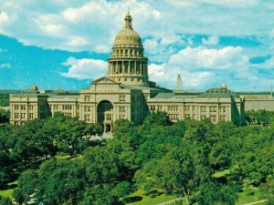 USA State Capitol of Texas Austin Skyline Vintage Postcard 07.71 