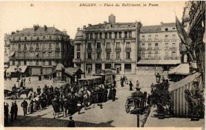 CPA ANGERS Place du Ralliement la Poste (606308)