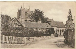 Berkshire Postcard - Pangbourne Parish Church - Ref 2552A