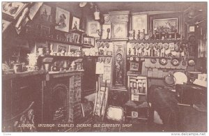 Interior, Charles Dicken´s Old Curiosity Shop, London, UK, 1900-1910s (2)