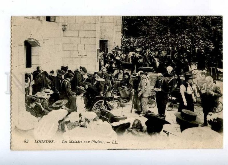 191121 FRANCE LOURDES Patients with Pools Vintage postcard