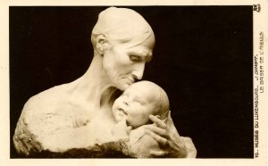 France - Paris. Museum of Luxembourg. Le Baiser de L'Aieule  RPPC