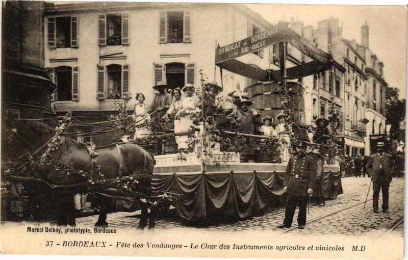 CPA AK BORDEAUX - Fete des vendanges (192383)