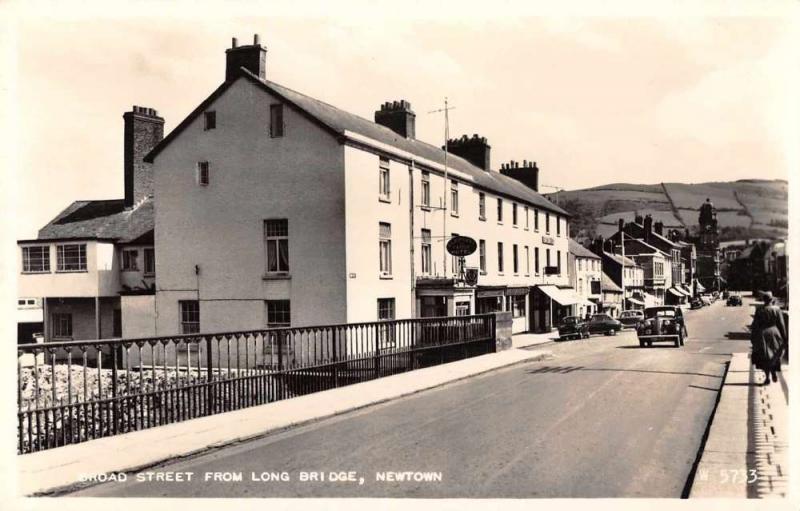 Newtown England Broad Street from Long Bridge Real Photo Postcard J66027