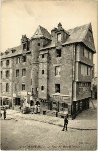 CPA Landerneau- La Place du Marche FRANCE (1026701)