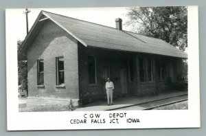 CEDAR FALLS JCT IA RAILROAD STATION RAILWAY VINTAGE REAL PHOTO POSTCARD RPPC