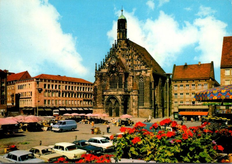 Germany Nuernberg Hauptmarkt mit Frauenkirche 1984