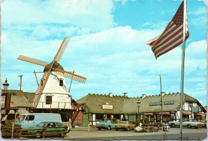 Postcard CA Solvang - Danish Inn Bakery and Windmill
