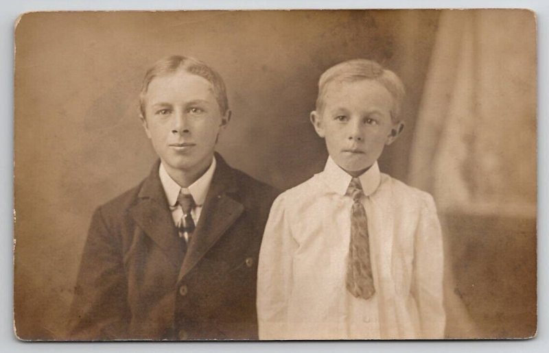 RPPC Cute Boys Hugo And Arthur Portrait of Brothers Real Photo Postcard T26