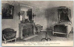 M-2810 Versailles Little Trianon Marie-Antoinette's Bedroom Paris