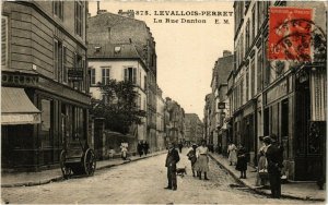 CPA LEVALLOIS-PERRET - La Rue Danton (986964)