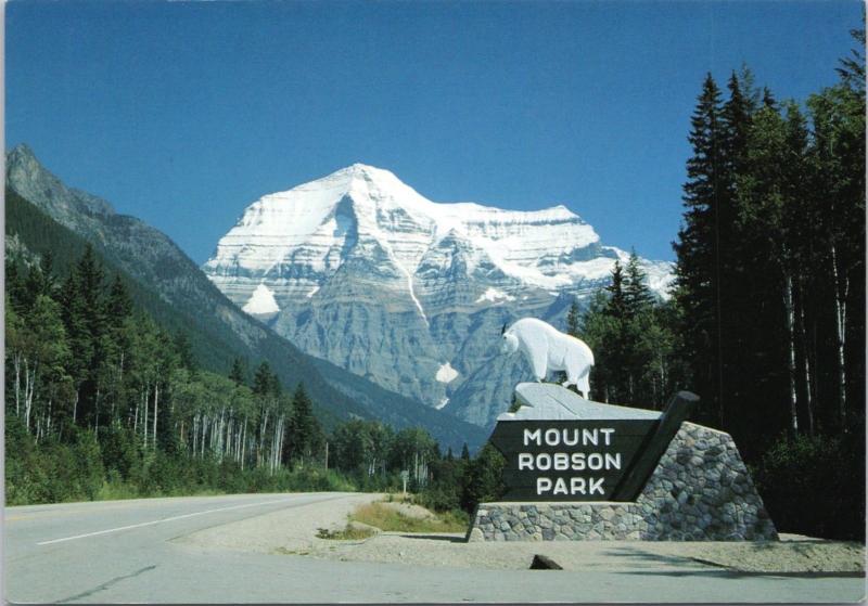 Mount Robson Park BC British Columbia Canadian Rockies Unused Postcard D37