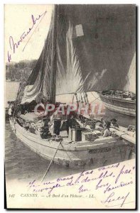 Old Postcard Fishing Boat Cannes aboard & # 39un fisherman