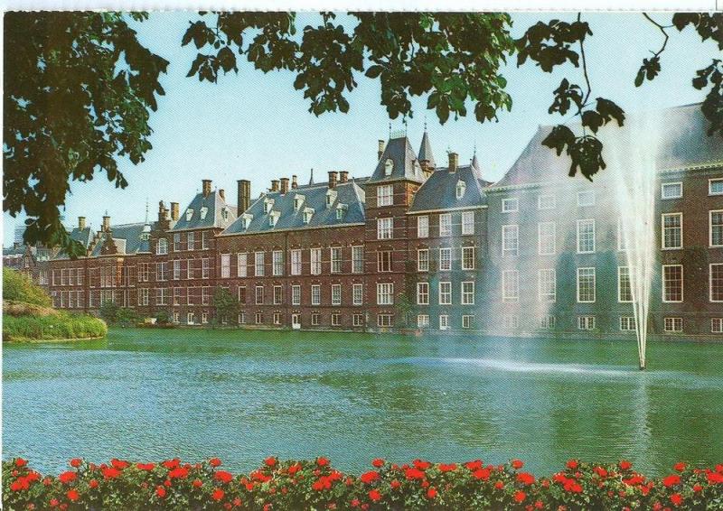 Den Haag, Hofvijver met Parlementsgebouwen, unused Postcard