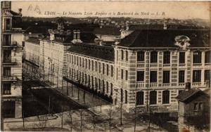 CPA LYON - Le Nouveau Lycée Ampere et le Boulevard du Nord (427132)