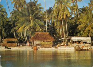 Rangiroa typical atoll home French Polynesia