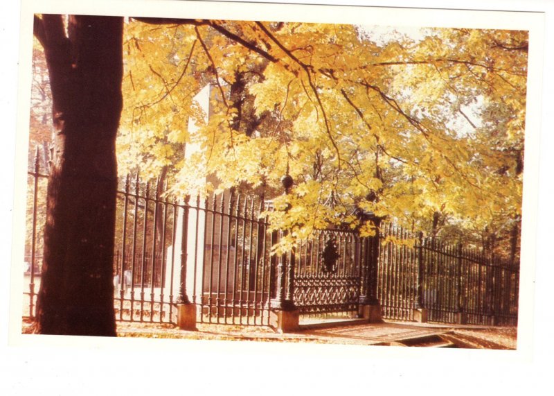 Jefferson`s Tomb,  Monticello, Charlottesville, Virginia