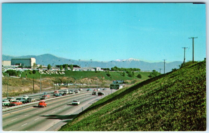 c1950s Los Angeles, CA San Bernardino Freeway East Mt Baldy College Postcard A91