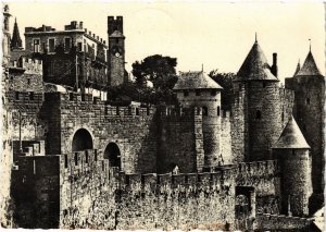 CPA Carcassonne Ensemble de la Porte de l'Aude FRANCE (1013058)