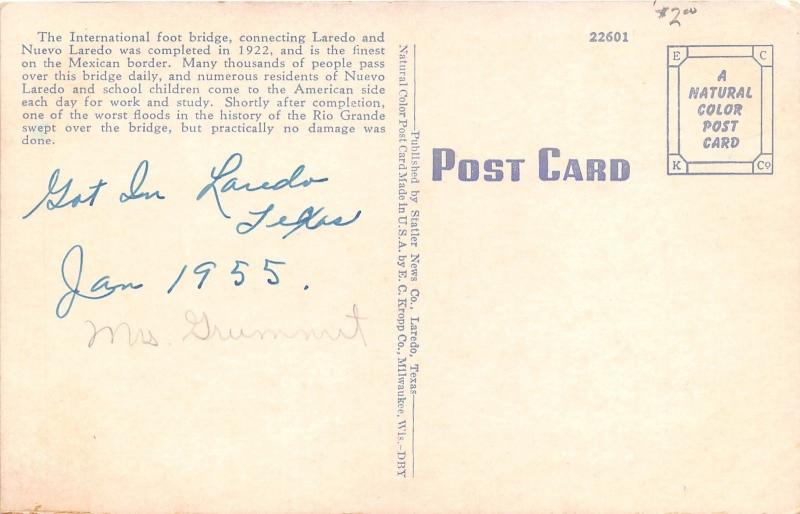 Laredo Texas~Convent Avenue @ Internat'l Bridge~People~US Customs~Hotel~Postcard
