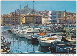 France Marseilles Le Vieux port et Notre Dame de la Garde