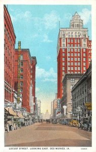 DES MOINES IA Iowa LOCUST STREET King Bowling & Billiards~Strand c1920s Postcard