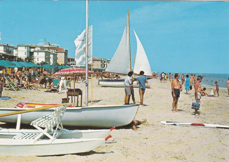 Italy Postcard 1979 Chieti to Germany 1984 87 Francavilla al Mare, La spiaggia.