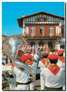 Postcard Modern Bidart Alegera Marching Band plays at City Hall