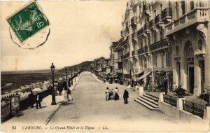 CPA Cabourg Le Grand Hotel et la Digue FRANCE (1286568)