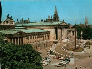 VINTAGE CONTINENTAL SIZE POSTCARD HOUSES OF PARLIAMENT VIENNA AUSTRIA