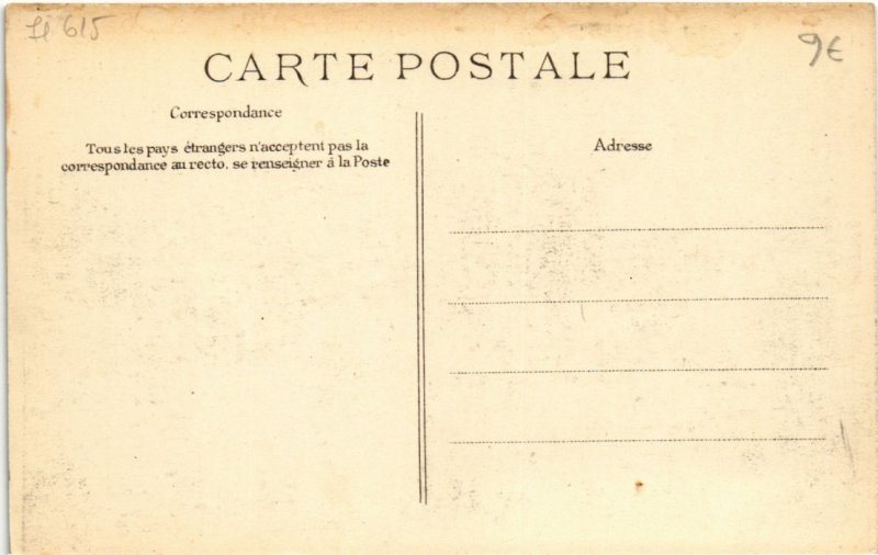 CPA NOGENT-sur-SEINE - Grande rue St-Laurent et Hotel de Ville (71615)