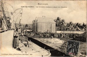 PC FORT-DE-FRANCE LE COURRIER FRANCAIS FAISANT SON CHARBON MARTINIQUE (a36206)