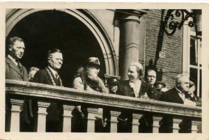 Dutch Royalty -  Princess Juliana and Prince Bernhard.   *RPPC               ...