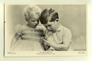 Q1804 - Princess Anne & Prince Charles - Royalty postcard
