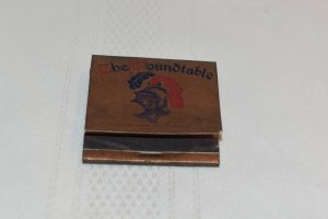 The Roundtable Knight New York City 30 Strike Matchbook