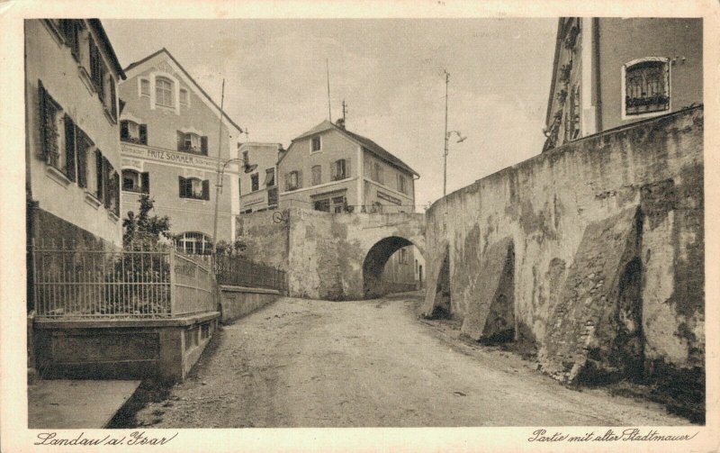 Germany Landau an der Isar Partie mit alter Stadtmauer 03.24