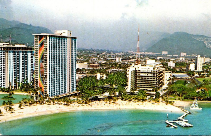 Hawaii Waikiki Beach The Hilton Hawaiian Village