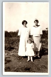 RPPC Two Young Ladies & One Blonde Toddler AZO 1904-1918 ANTIQUE Postcard 1487