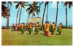 Postcard PEOPLE SCENE Honolulu Hawaii HI AT2401