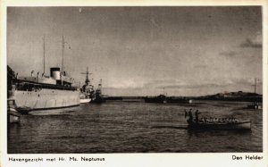 Nautica Den Helder Havengezicht met Hr. Ms. Neptunus Vintage Postcard C261