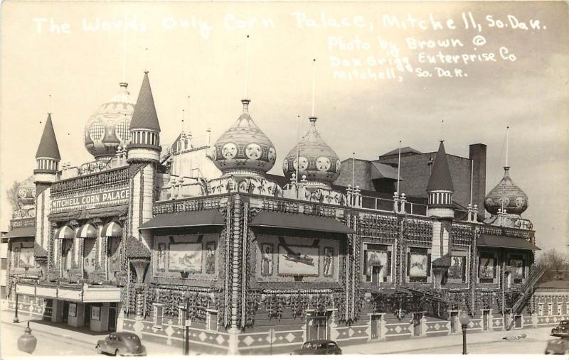 1945 RPPC Postcard Corn Palace Mitchell SD Brown Photo Grigg Enterprise Co.