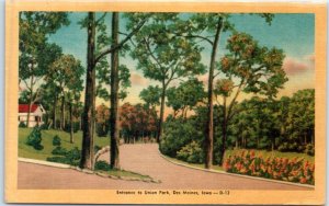 Postcard - Entrance to Union Park - Des Moines, Iowa